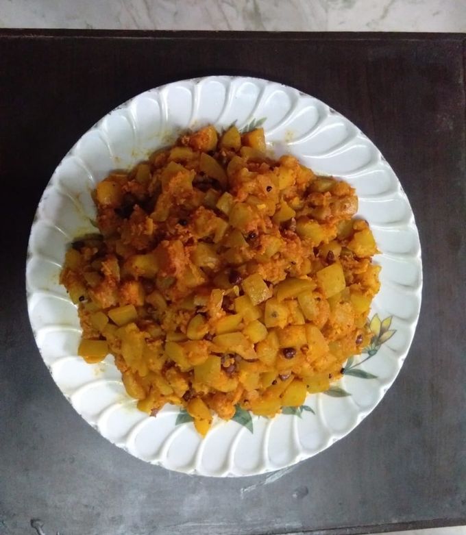 A picture of Ash gourd stir fry.