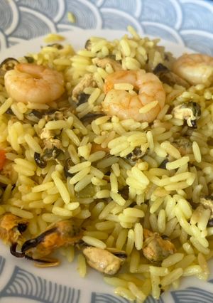 Una foto de Arroz Con Choritos