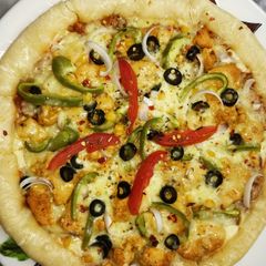 A picture of Creamy Crust Pizza.