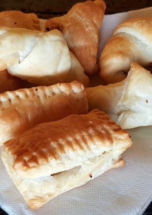 Foto di Fagottini e cornetti con riciclo cioccolata uova di Pasqua