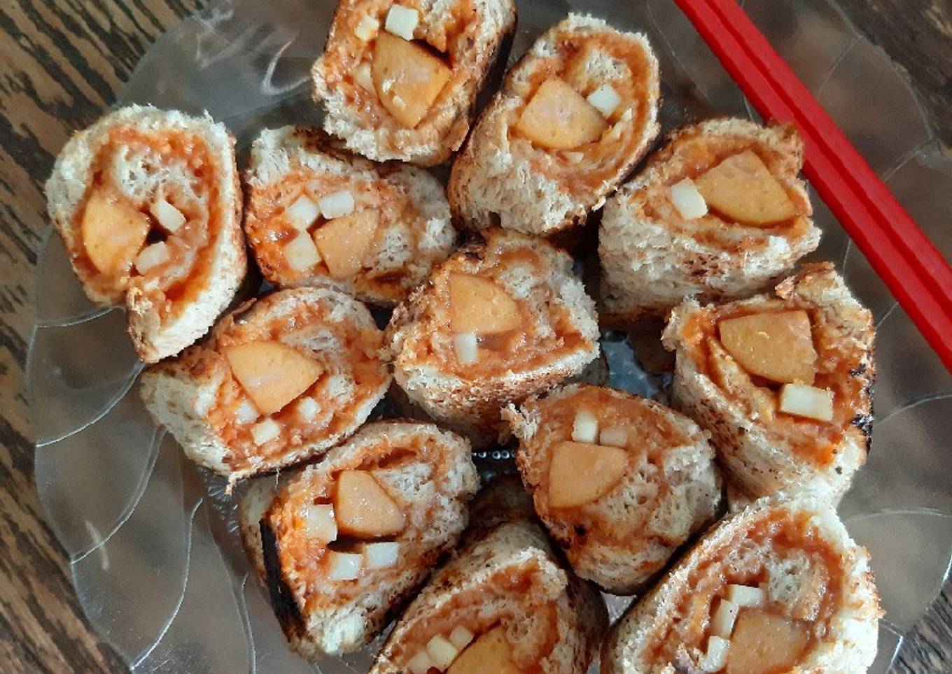 Roti Sosis Keju Gulung