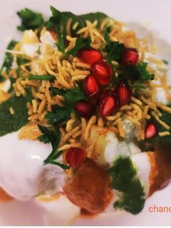 राज कचौड़ी (Raj kachori recipe in hindi) रेसिपी मुख्य फोटो
