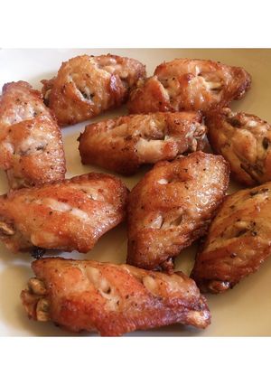 รูปของ ปีกไก่ทอด🍗