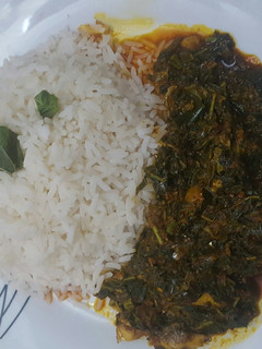 A picture of White rice and fried alaiyahu.