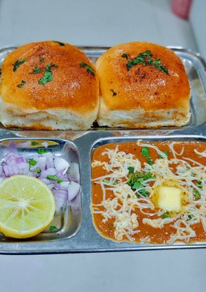 A picture of Cheese Pav Bhaji.