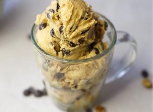 Foto principal de Helado fácil de cookies and cream