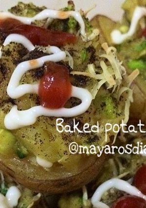 Foto resep Baked Potatoes / Kentang Asap Gurih