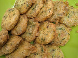 Perkedel kentang dengan oregano dan basil