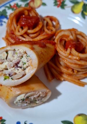 Foto di Calamari imbottiti in salsa