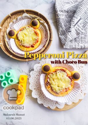 Gambar Pepperoni Pizza With Choco Bun