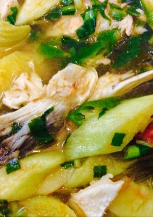 Hình của món Canh chua cá hồi kiểu miền tây.