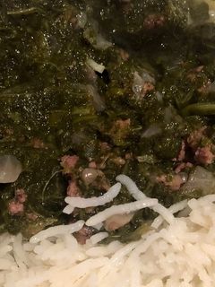 صورة لوصفة سبانخ باللحمة والرز