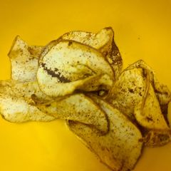 A picture of Air fried cinnamon apple slices.