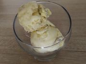 Une photo de glace sorbetière vanille