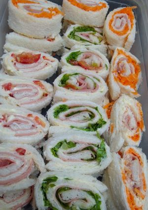 Una foto de Rollitos de miga