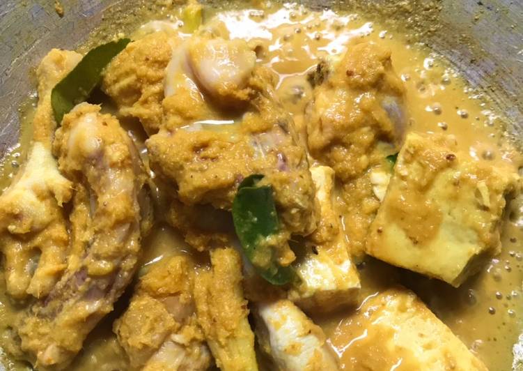 Ungkep Ayam dan Tahu