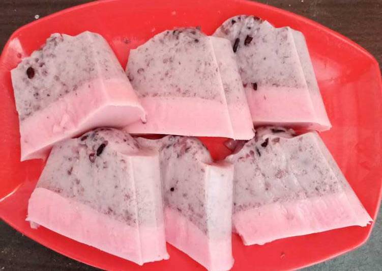 Puding Ketan Hitam Naga