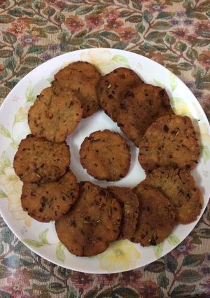 A picture of Maddur vada.
