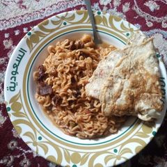A picture of Indomie and egg.