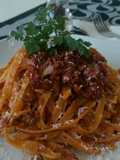 Tagliatelle cu ragu (sos de carne)