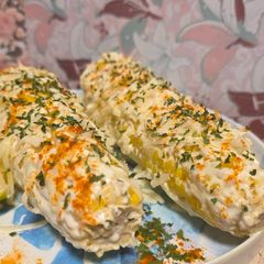 A picture of Elote.