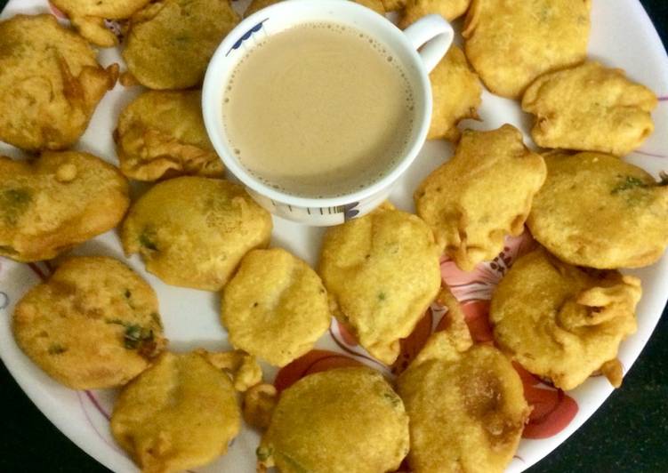 Step-by-Step Guide to Prepare Super Quick Homemade Potato fritters aloo pakoda