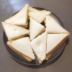 A picture of Egg and Cheese Sandwich.