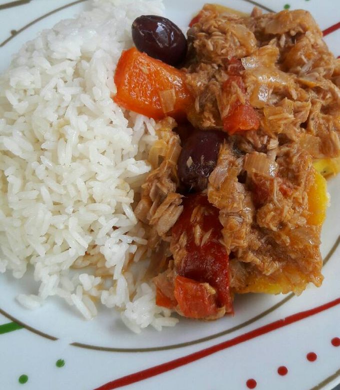 Una foto de Atún tipo bacalao a la española