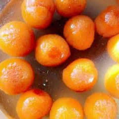 A picture of Bread gulab jamum.