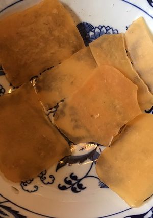 A picture of California Farm Made Shrimp Crackers (Krupuk Udang).