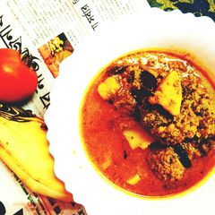 A picture of Banana flower kofta curry.