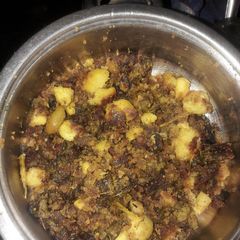 A picture of Matar chilka sabzi.