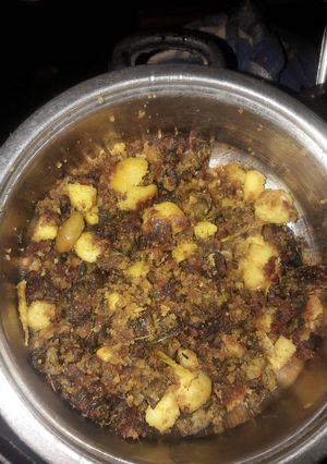 A picture of Matar chilka sabzi.