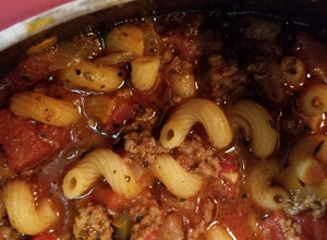 A picture of American Goulash.