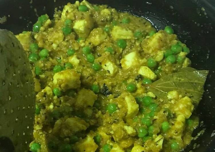 Easiest Way to Autumn Tasty Khoya mattar paneer