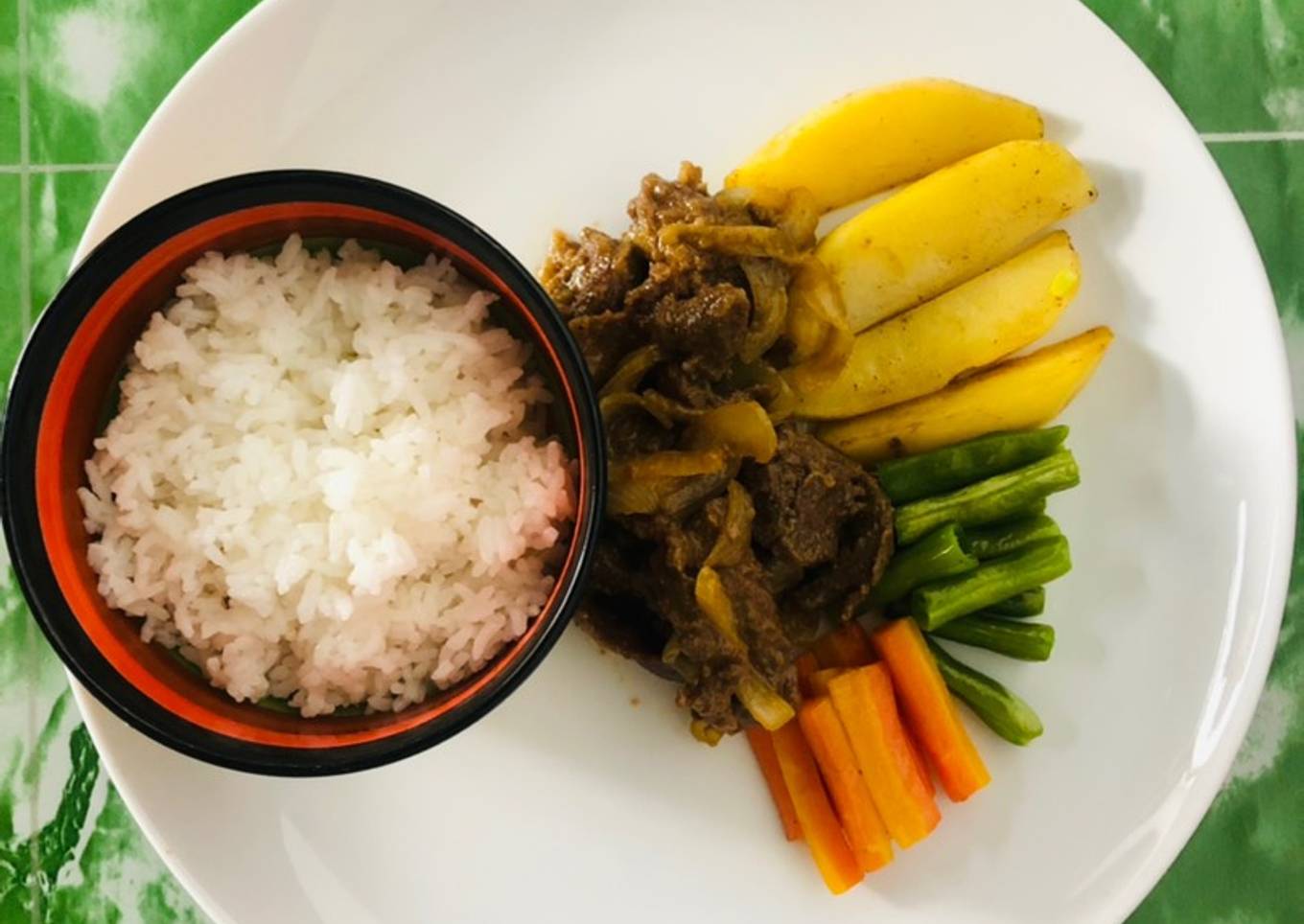 Beef Yakiniku dan Vegetables Pan Fried Favorite Keluarga