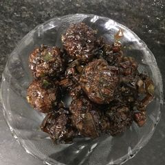 A picture of Dry manchurian.