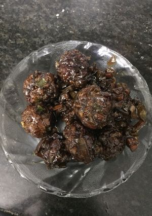A picture of Dry manchurian.