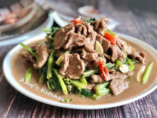沙茶牛肉 (沙茶牛肉炒空心菜)