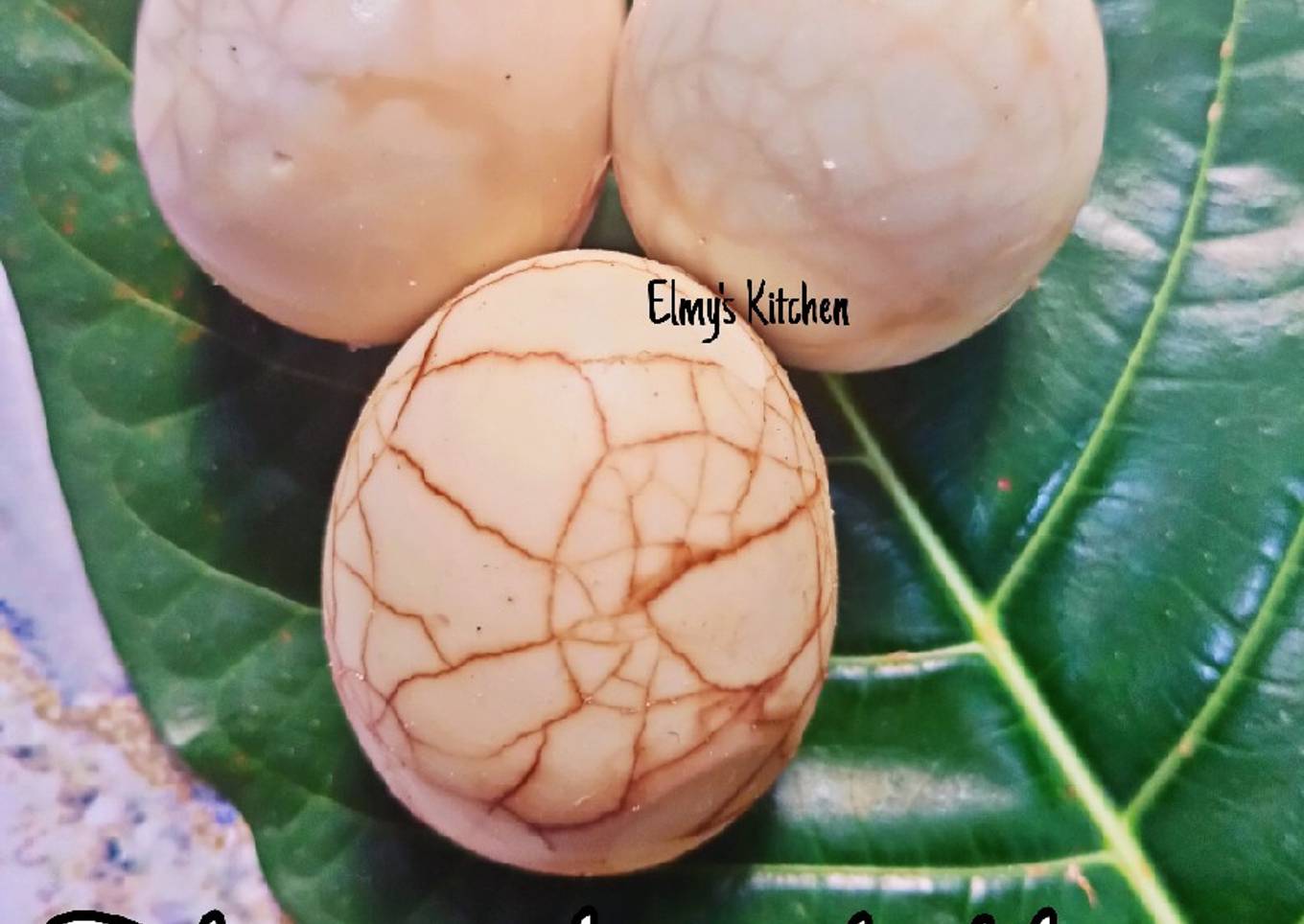 Telur pindang batik