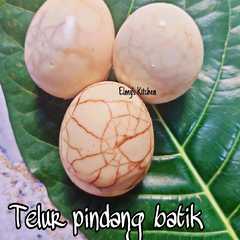 รูปของ Telur pindang batik