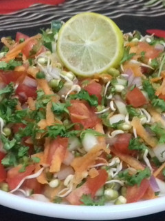 A picture of Sprouted Moong Bean salad.