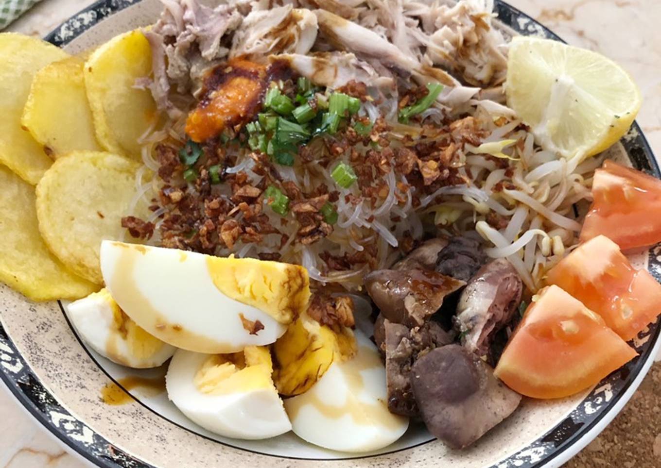 Soto kuah kuning keruh