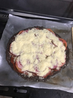 Una foto de Pizza con masa de harina de linaza