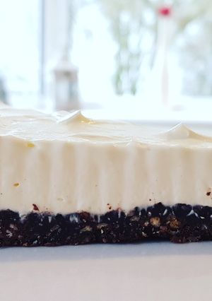 A picture of No Bake Vanilla Chocolate Hazelnut Cheesecake (Keto).