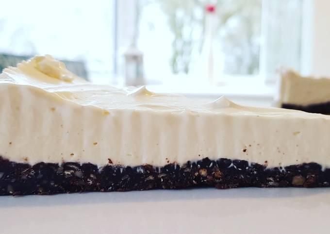 Recipe of Any-night-of-the-week No Bake Vanilla Chocolate Hazelnut Cheesecake (Keto)