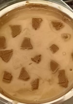 पारले जी बिस्कुट आइसक्रीम (Parle G biscuits icecream recipe in Hindi) रेसिपी मुख्य फोटो