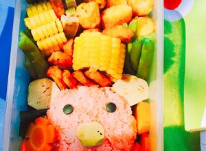 Hình của món Lợn con đi picnic (Cơm Bento dành cho bé) (Part 1).