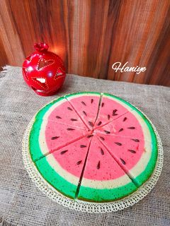 عکسی از دستور کیک هندوانه بدون فر