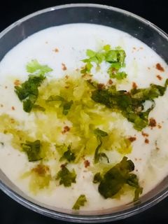खीरे का रायता (Kheere ka raita recipe in hindi) रेसिपी मुख्य फोटो